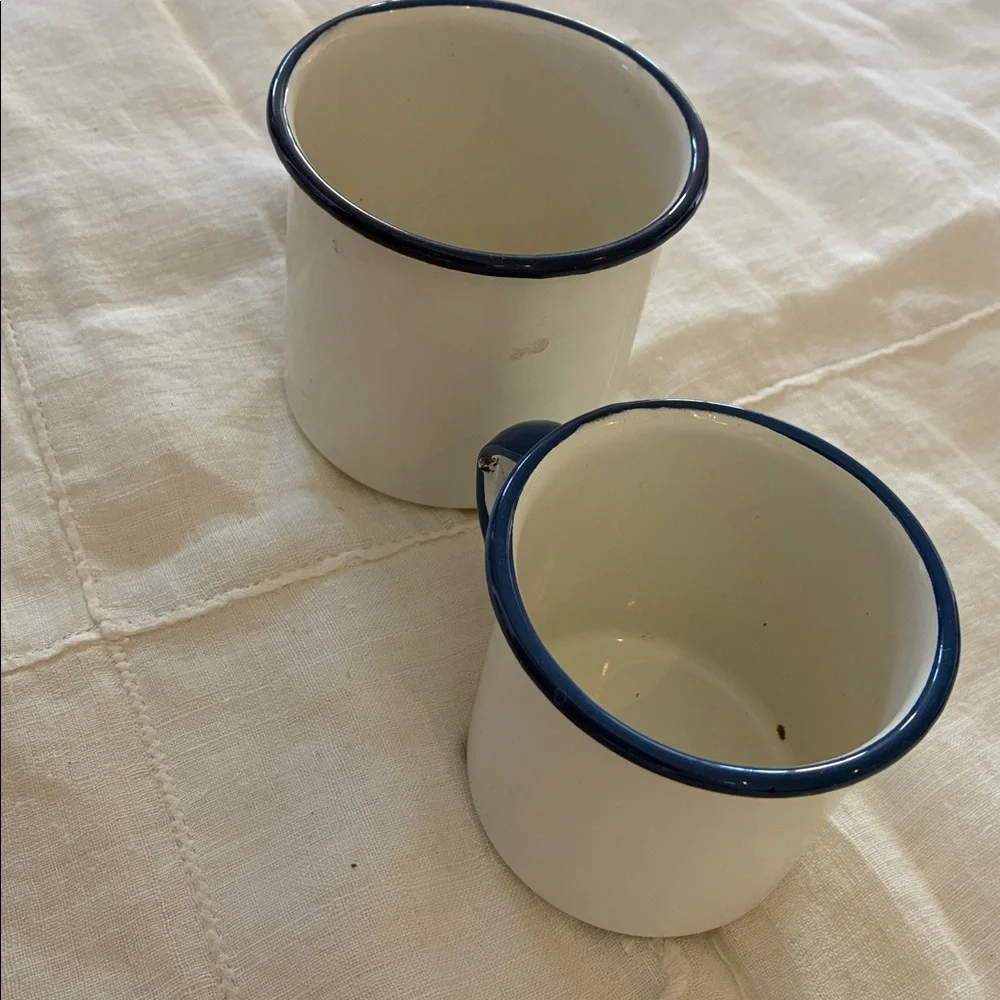 Classic White Blue Enamelware Mugs/ Shaving Mugs/Vases/Bathroom Organizers
